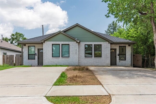 Photo - 5121 Southwind St Apartment Unit B