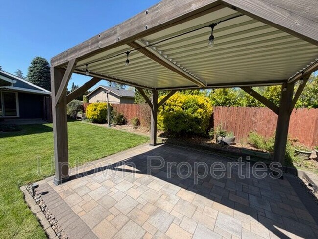 Photo - 7880 SW 69th Ave