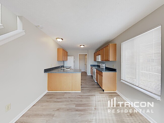 Photo - 2621 Grand Fir Dr