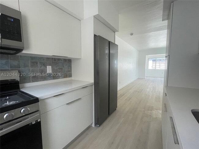 2120 Biarritz Dr Unit 1