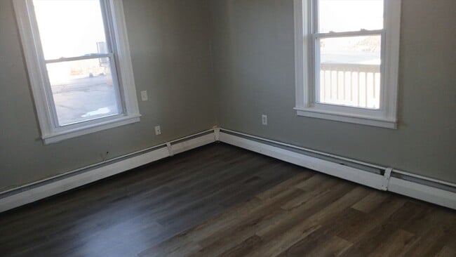 Photo - 275 Jefferson Ave Unit 3