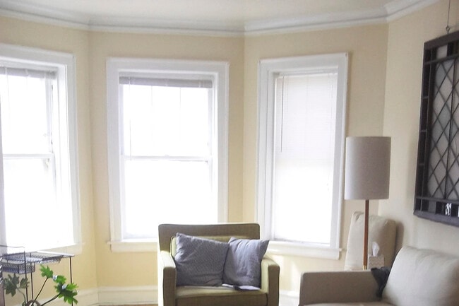 Photo - 3704 N Hoyne Ave Unit 3709-2