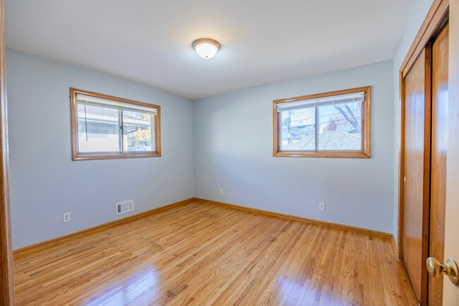 Photo - 5751 Xerxes Ave S