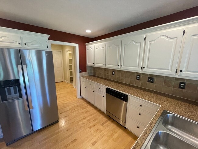 Photo - Very spacious 3 bed 2 bath 3 car garage!  ...