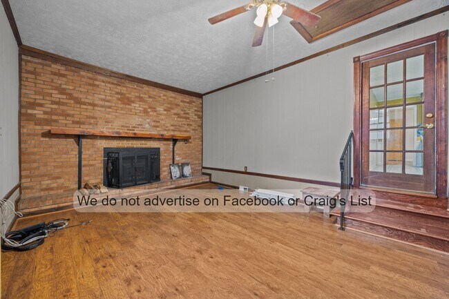 Photo - Iris Gardens- Columbine Road