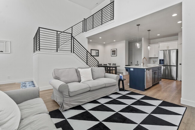 Photo - 1995 N 3930 W