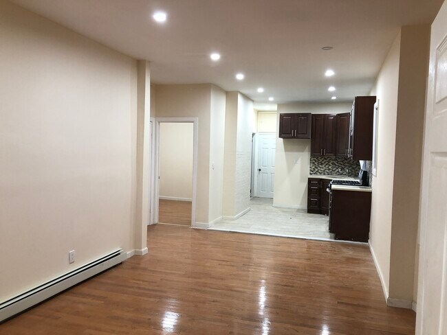 Photo - 8593 Parsons Blvd