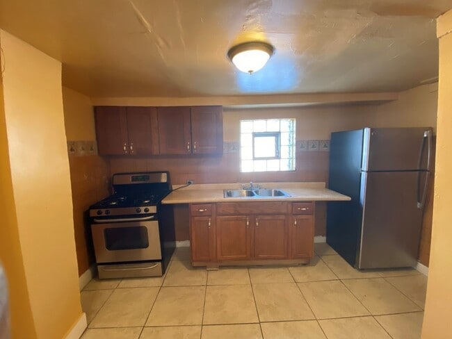 Photo - 11745 S Wallace St