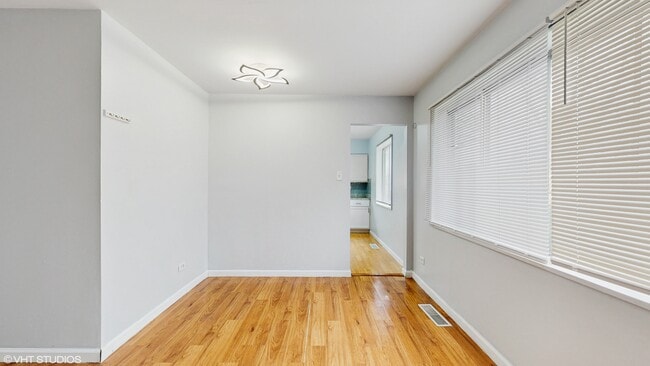 Photo - 1317 Mackinaw Ave