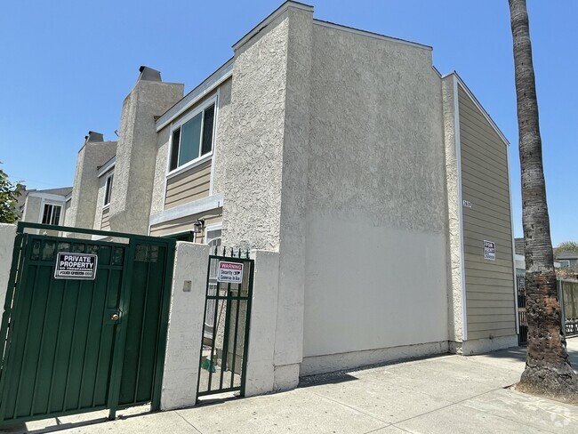 Building Photo - 1619 N Avalon Blvd Rental