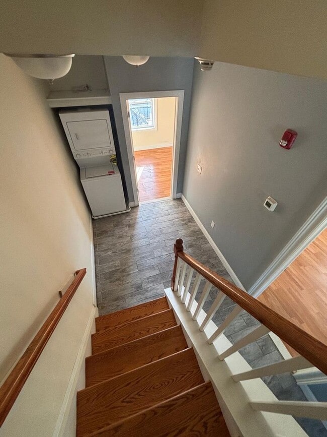 Photo - 34 Sussex Ave Unit Apartment B