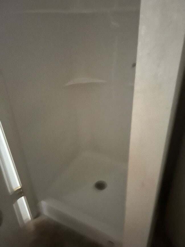 Photo - 1300 N Granville Ave Unidad 202