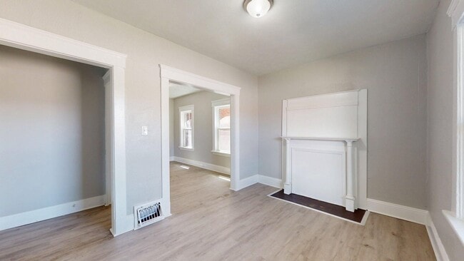 Building Photo - 8111 Madison Ave Unit 2