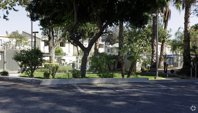 Via Del Sol Apartments - Via Del Sol Apartments