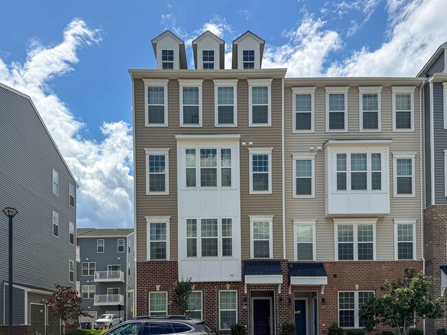 Building Photo - 5920 Whitehurst Ln