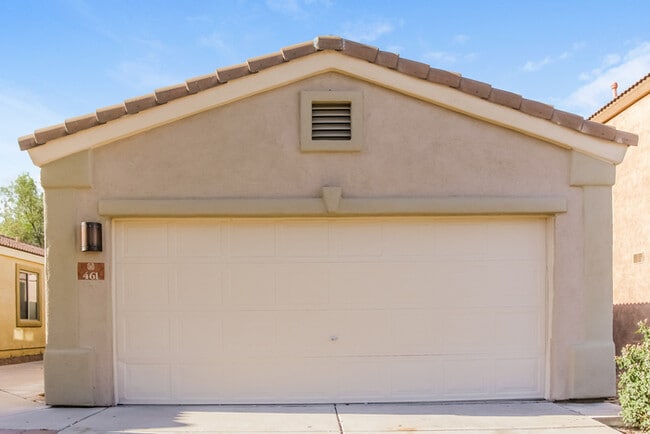3 Bedroom Tuscon Home - 3 Bedroom Tuscon Home