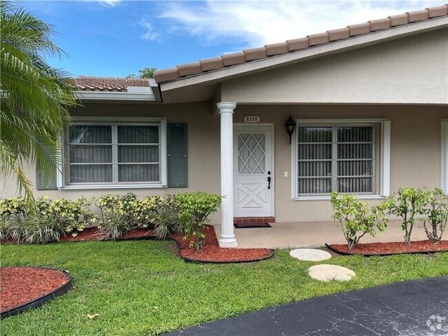 Building Photo - 8398 NW 35th St Rental