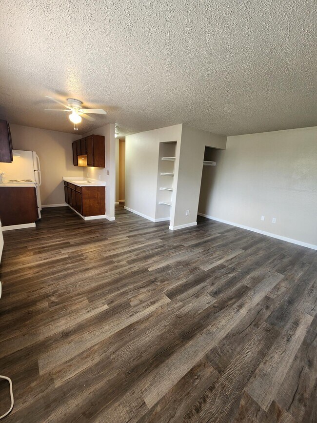 The Coachlight Apartments