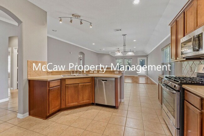 Photo - 604 Creekside Dr