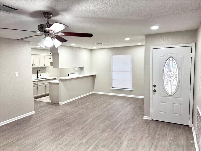 Photo - 10206 Buena Park Dr