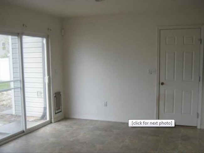 Photo - 1978 S 650 E