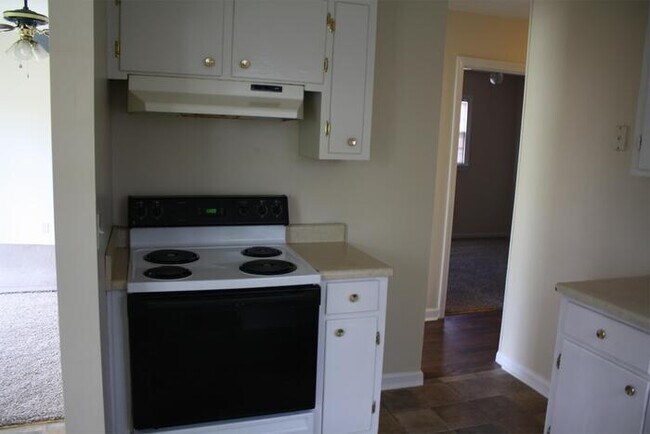 Photo - 3108 Andros Dr SW