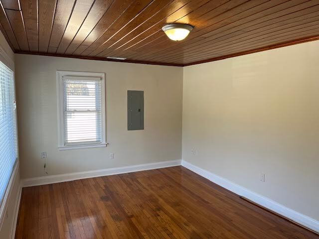 Photo - 2514 Rolfe St