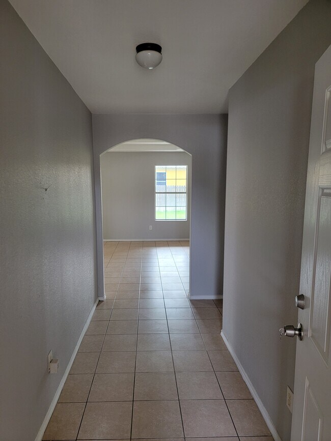 Photo - 2701 Silver Oak Ave