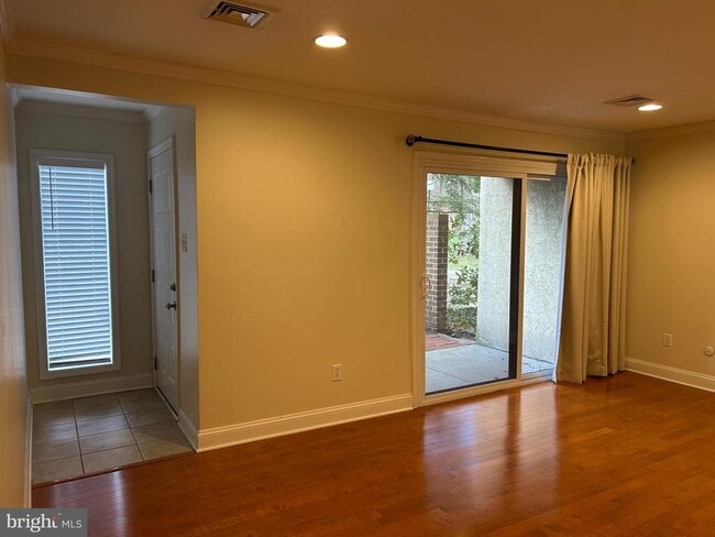 Photo - 2-7 Aspen Way