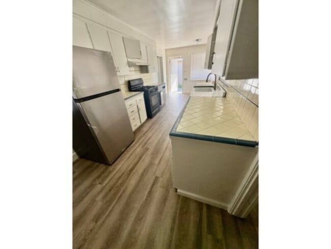 Photo - Old fig charm, lots of room