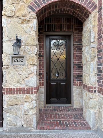 Photo - 2530 Broadway Dr