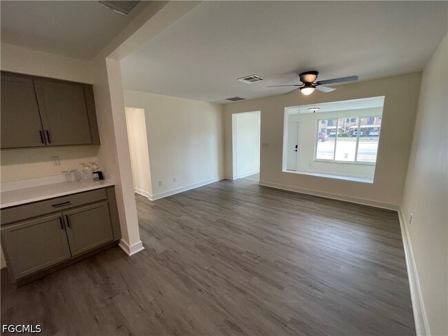 Photo - 233 Cape Coral Pkwy E