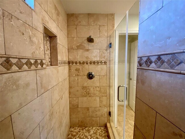 Photo - 2003 Patton Ln