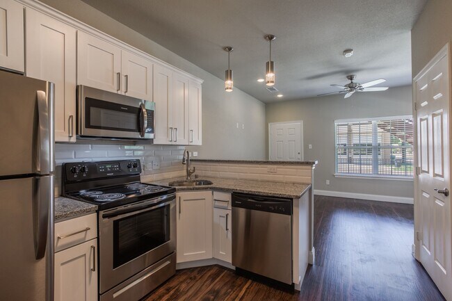 Photo - 13Underwood Apartments