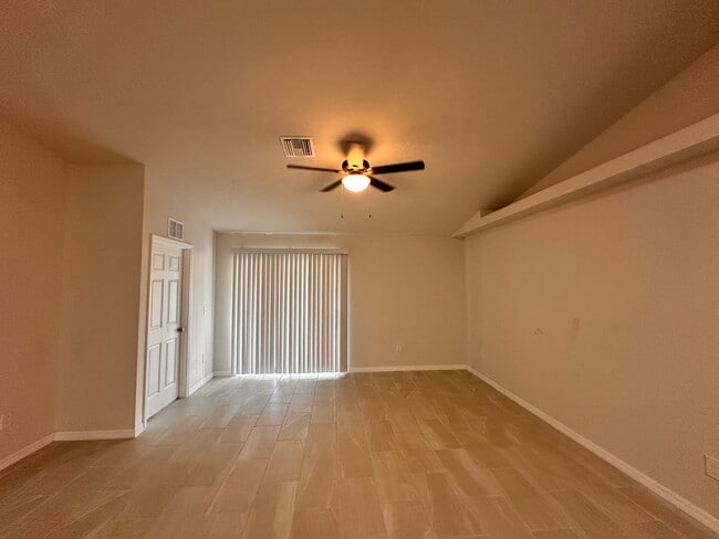 Photo - 1006 NE 15th Ln