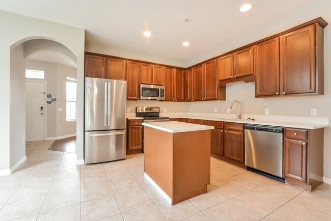 10469 Moss Rose Way