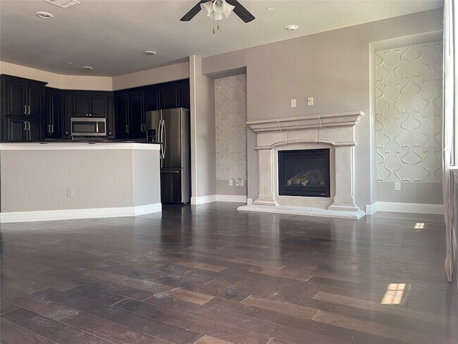 Photo - 4232 Charles St