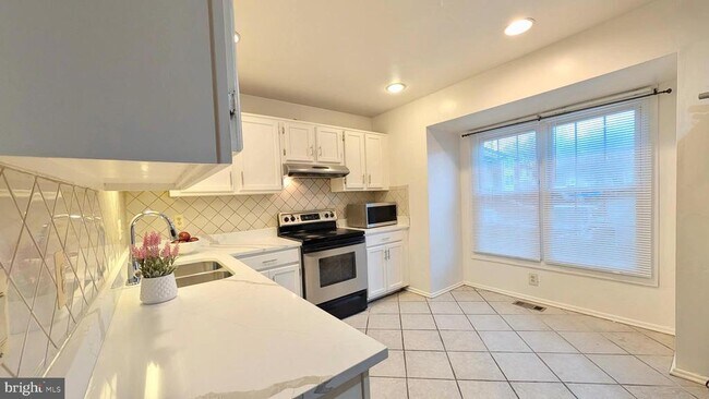 Photo - 7051 Leewood Forest Dr