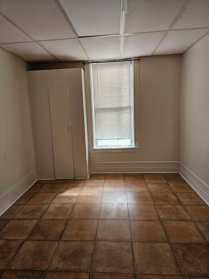 Photo - 33 Main St Unit 33 Main St #3