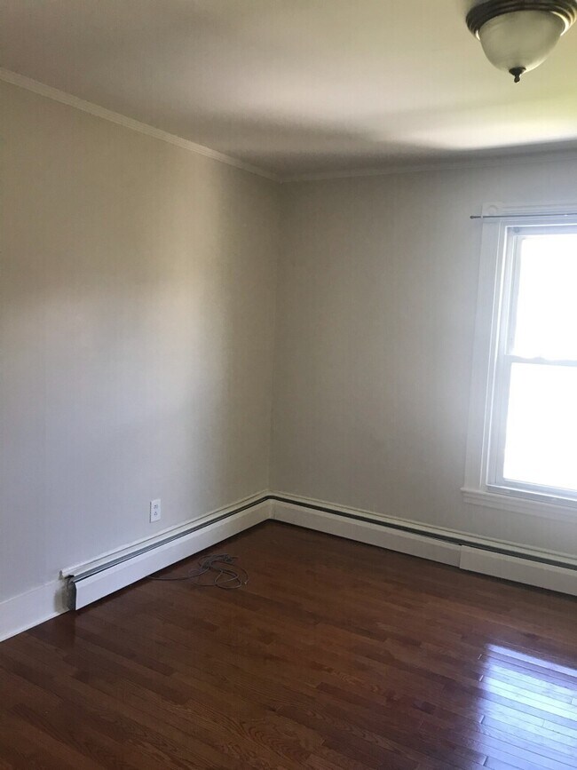 184 Forest Ave Unit 2