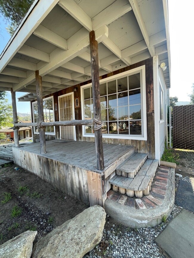 Photo - 13549 Hwy 8 Business