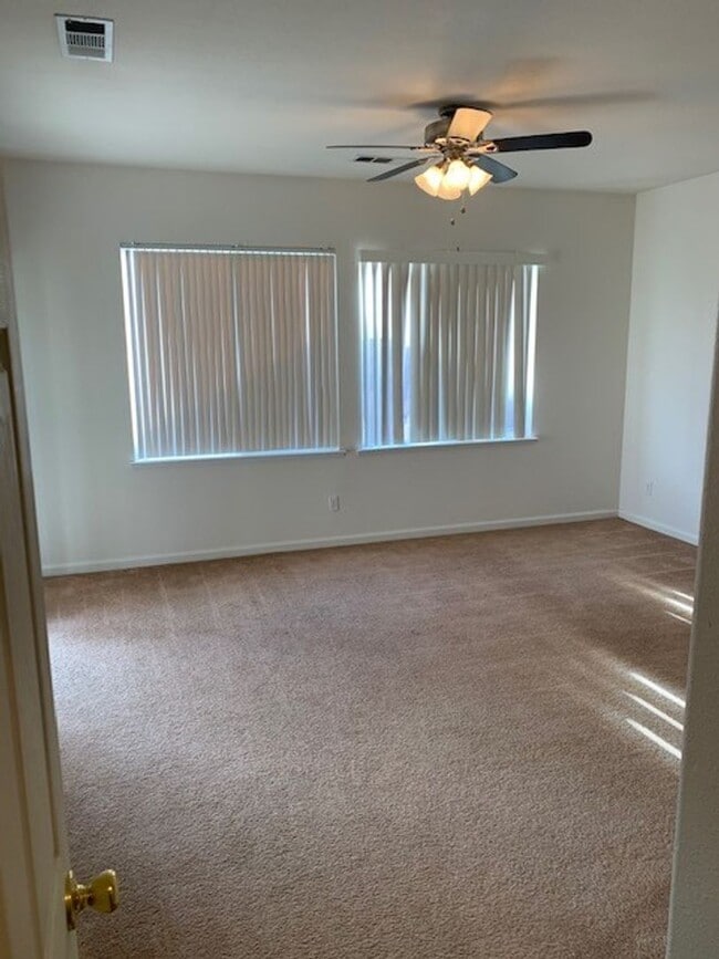 Photo - 4 Bedroom 2 Bath Home Available Now!