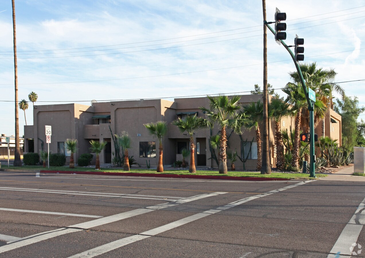 Photo - LaMar Apartments