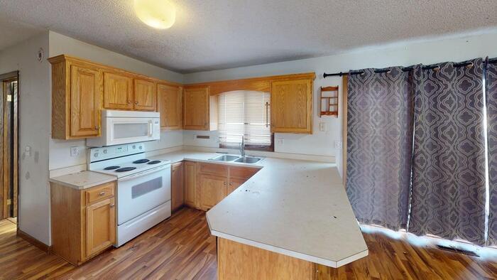 Photo - 329 W Indiana Ave