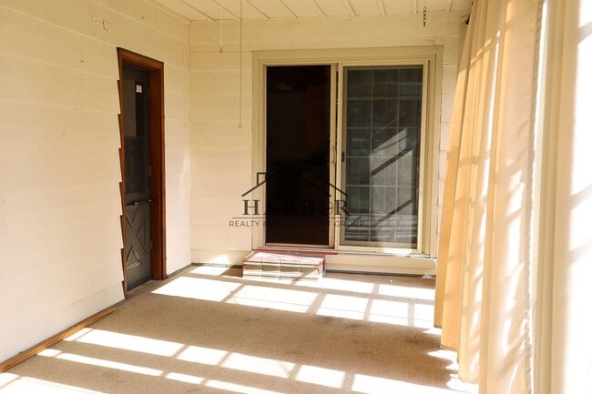 Photo - 3504 Ogden Ct NE