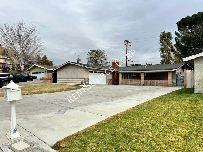 3 Bedroom, Single Story, Cul-de-sac home f... - 3 Bedroom, Single Story, Cul-de-sac home f...