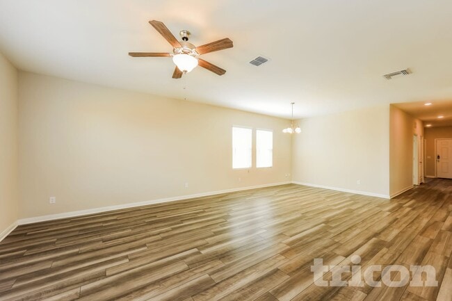 Photo - 14376 Gunsight Pass