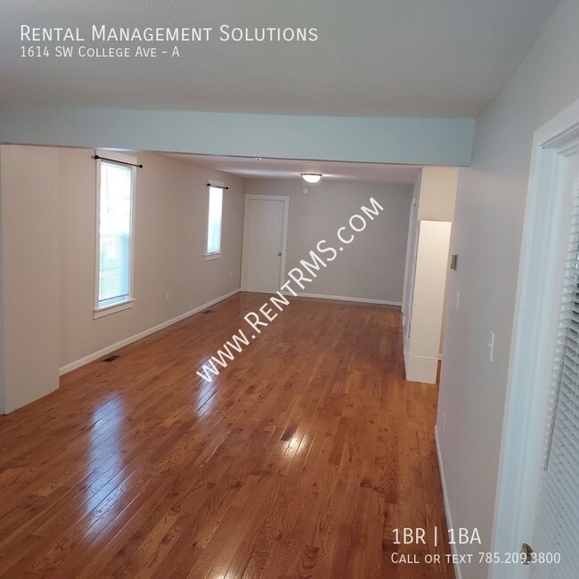 *NEAR WASHBURN UNIVERSITY* 1614 SW College... Unidad A Rental Topeka