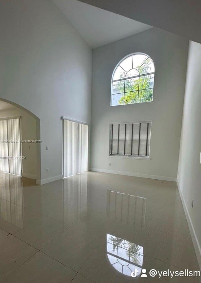 Photo - 16314 SW 61st Ln