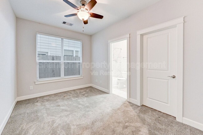 Photo - 705 Link Rd